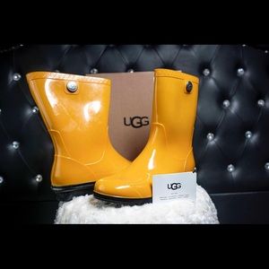 2- pair bundle deal UGG rain boots